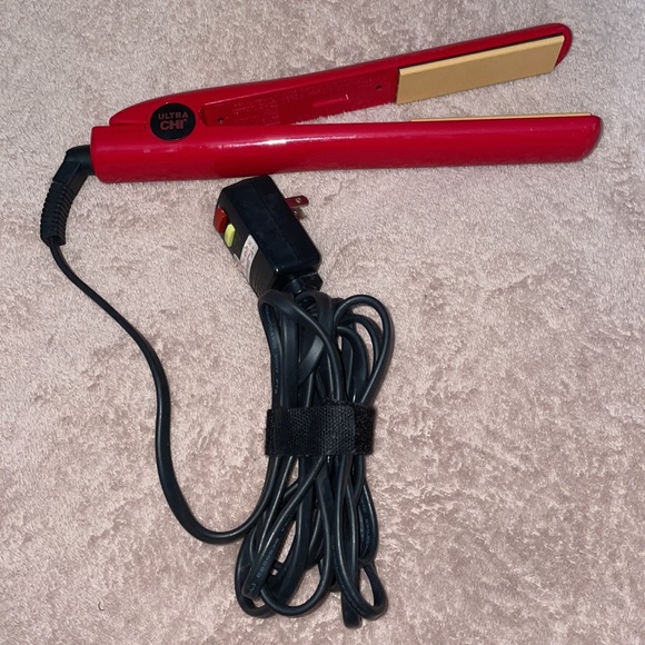 Chi ultra flat iron 💕💕 - Picture 2 of 4